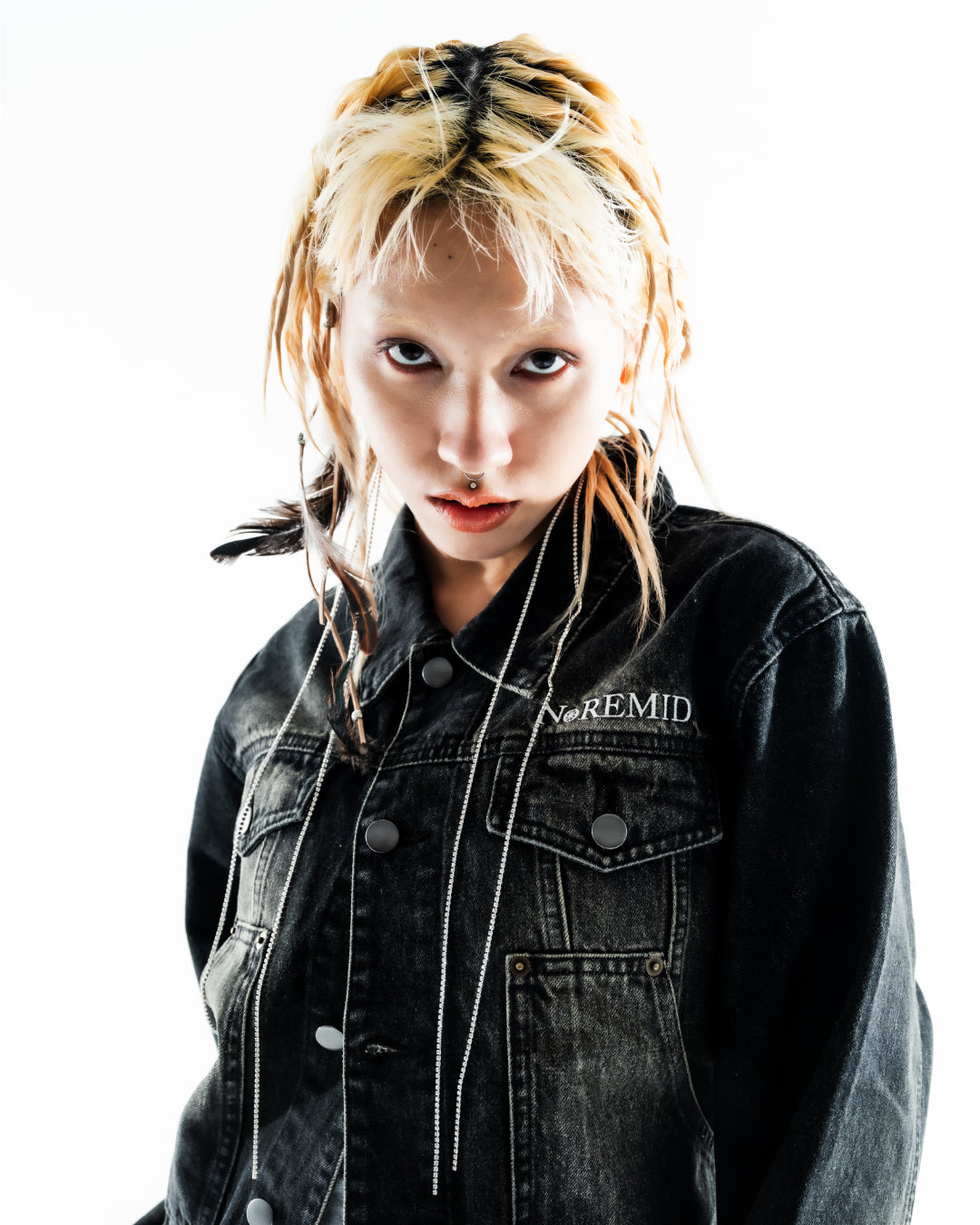 DENIM TRUCKER JKT - BLACK FADE